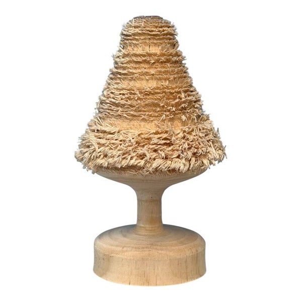 Handgedrechselter Kleiner Weihnachtsbaum aus Haselnussholz