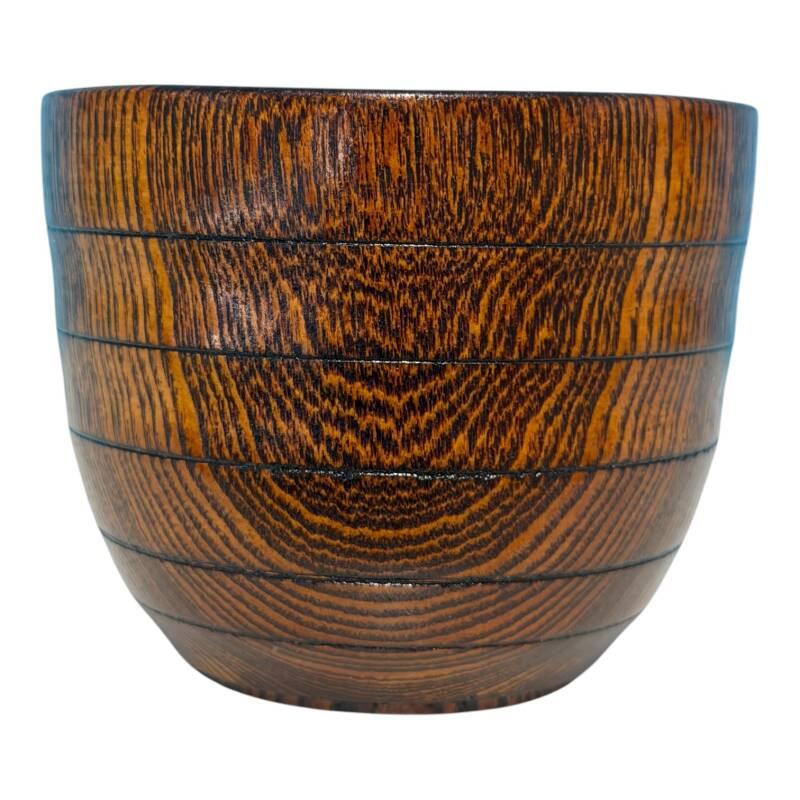 urushi-lackierte-kaffee-tasse-eschenholz-standard-n7bpzx.jpg