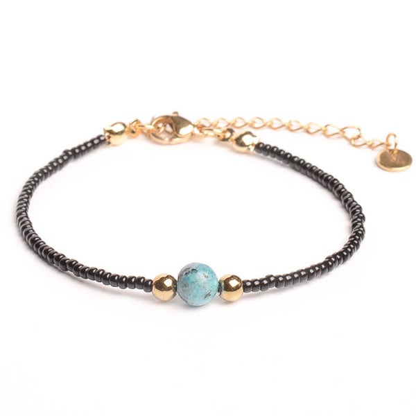 Tiny armband met natuursteen kraal.