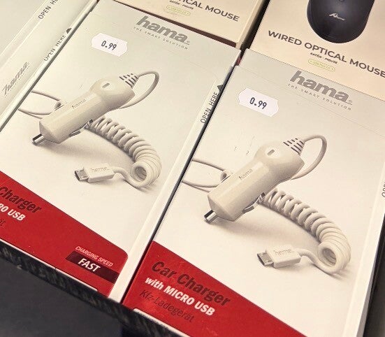 Car Charger / Chargeur voiture HAMA with Micro Usb White