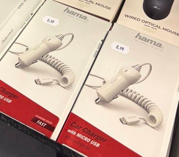 Car Charger / Chargeur voiture HAMA with Micro Usb White