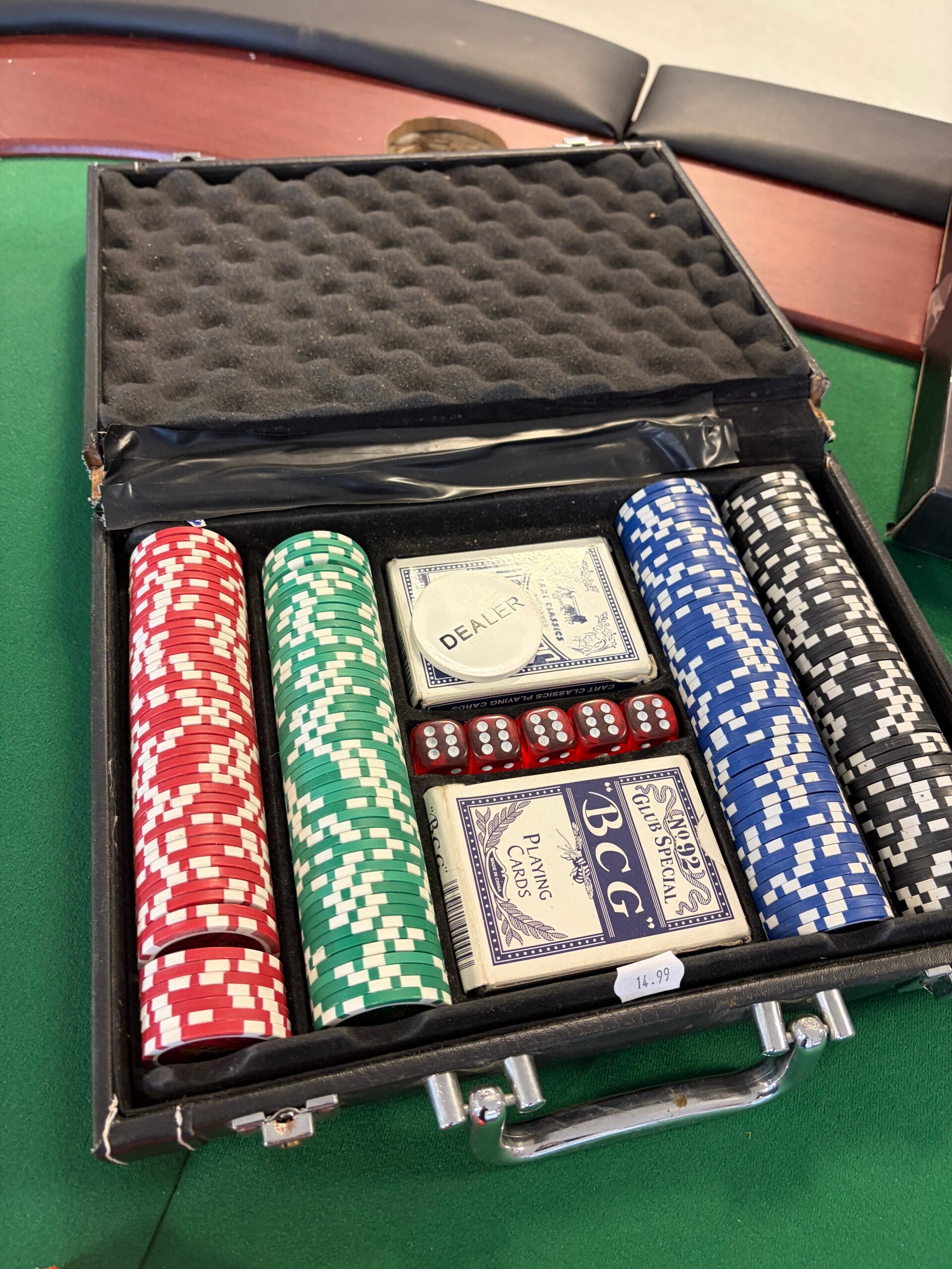 Malette Poker avec accessoires