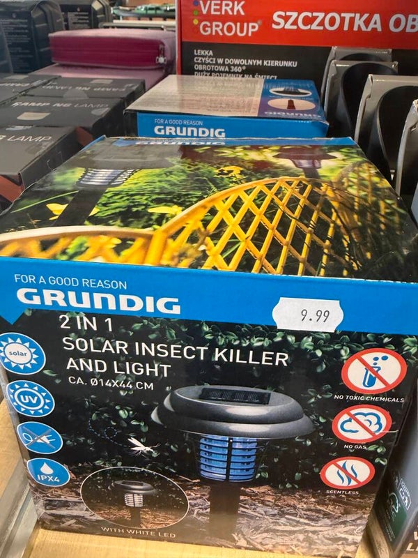 GRUNDIG 2 EN 1 : Lampe solaire anti insecte