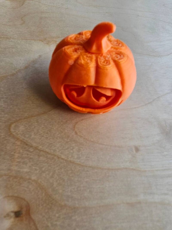 Face-Changing Pumpkin