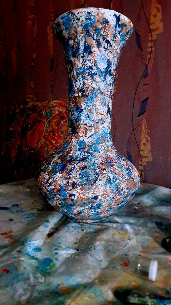 Vase - object No.9019