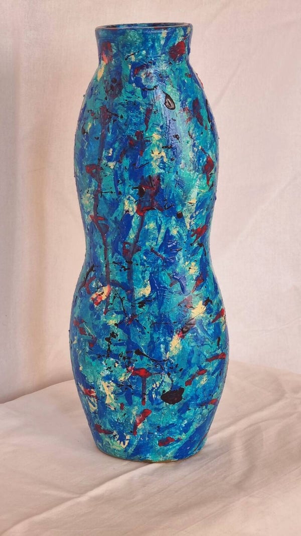 Vase - object No. 9028