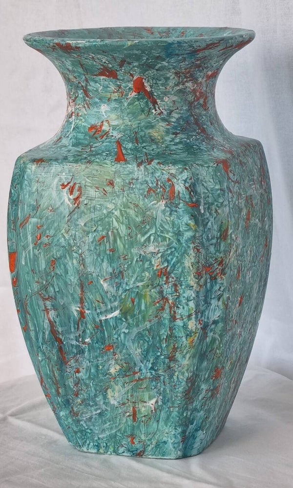 Vase - object No.9017