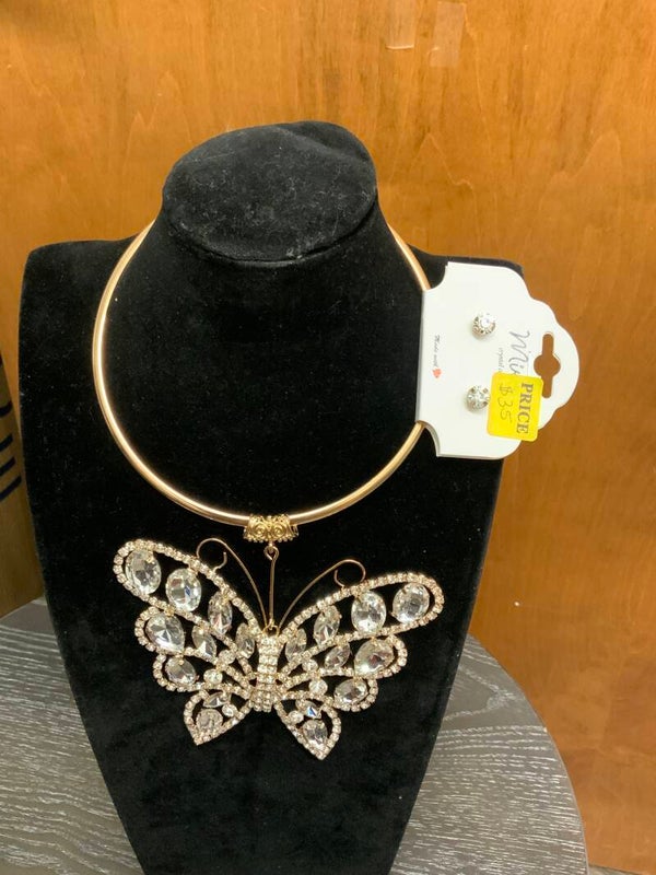 Butterflies are Forever Necklace Set