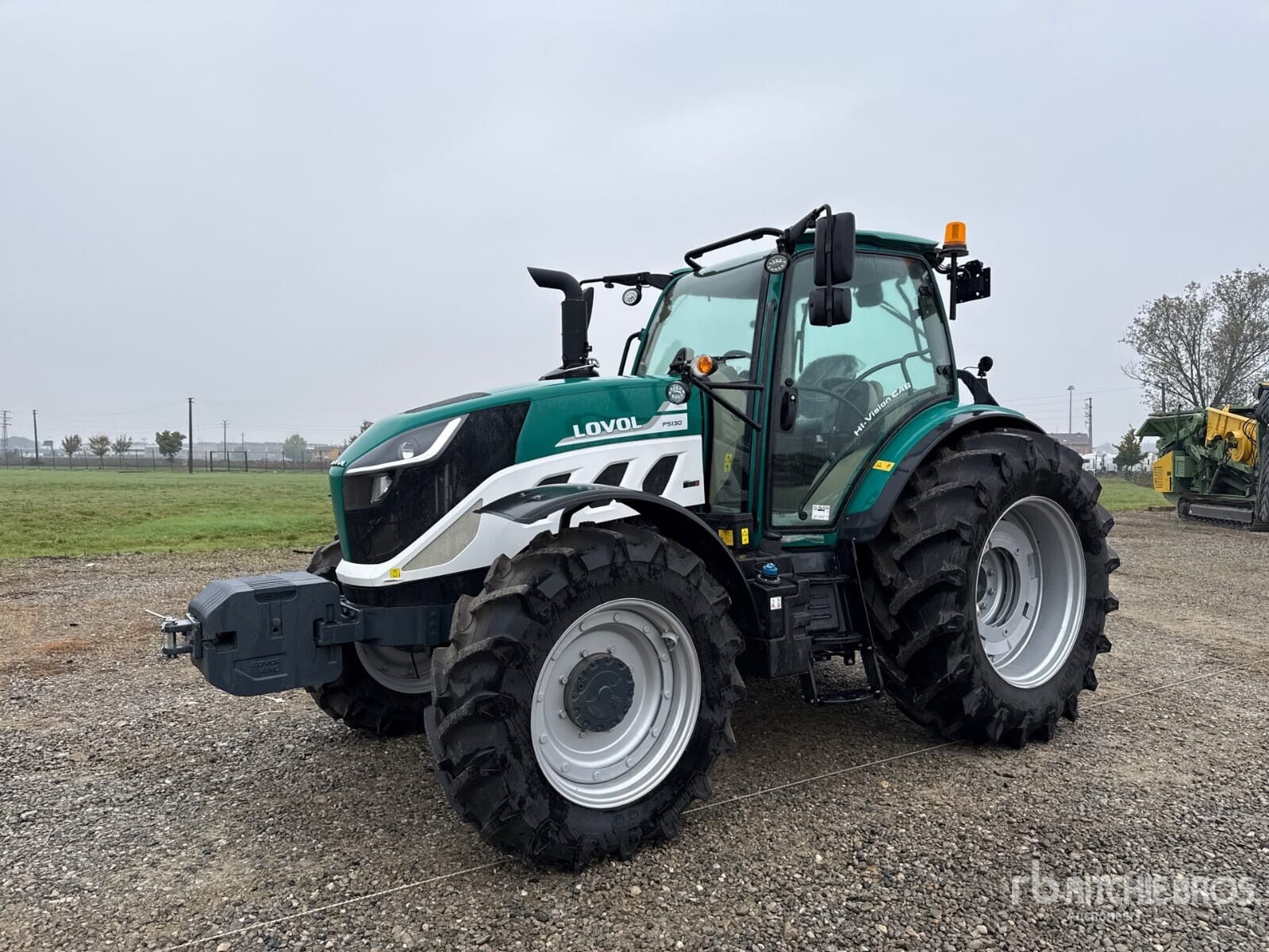 Trattore agricolo 4RM LOVOL P5130