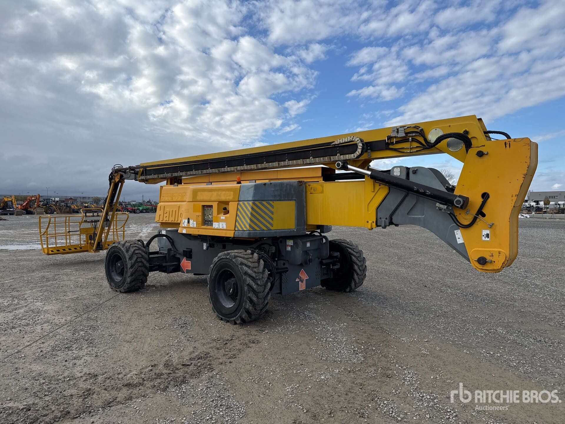 2009 Haulotte HA41PX Piattaforma monobraccio articolata