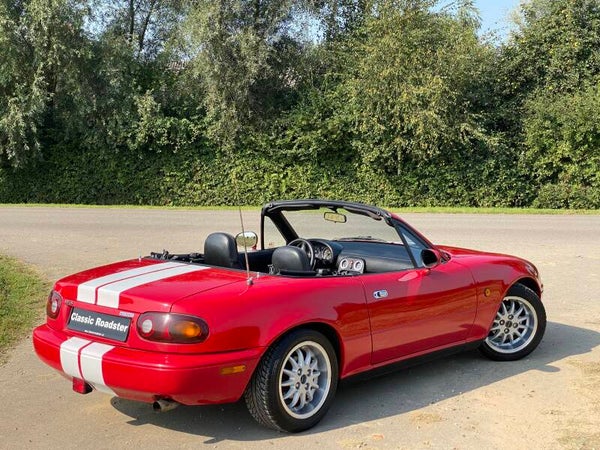 VERKOCHT! MAZDA MX5 NA 1.6 116PK CLASSIC RED, WEINIG KILOMETERS, PRACHTIGE STAAT!