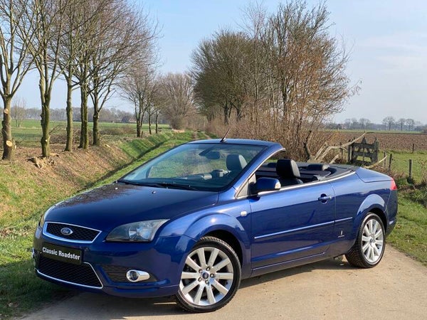 FORD FOCUS COUPE-CABRIOLET 2.0-16V TITANIUM, 82.200 KM NAP, NEDERLANDSE AUTO, ZEER NETTE STAAT!