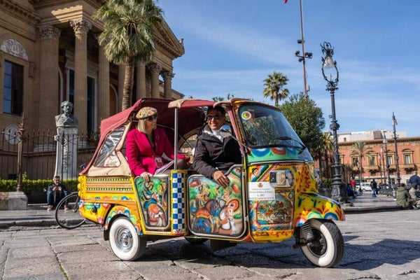 Palermo: Storia, Sole e Sorrisi, tour in APETAXi