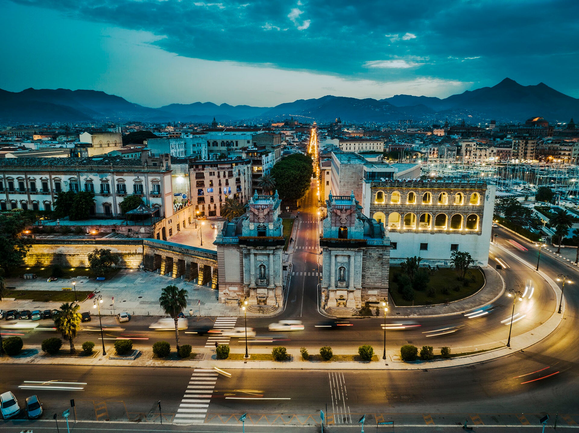 Sulle tracce di Al-Halisah: il quartiere arabo di Palermo