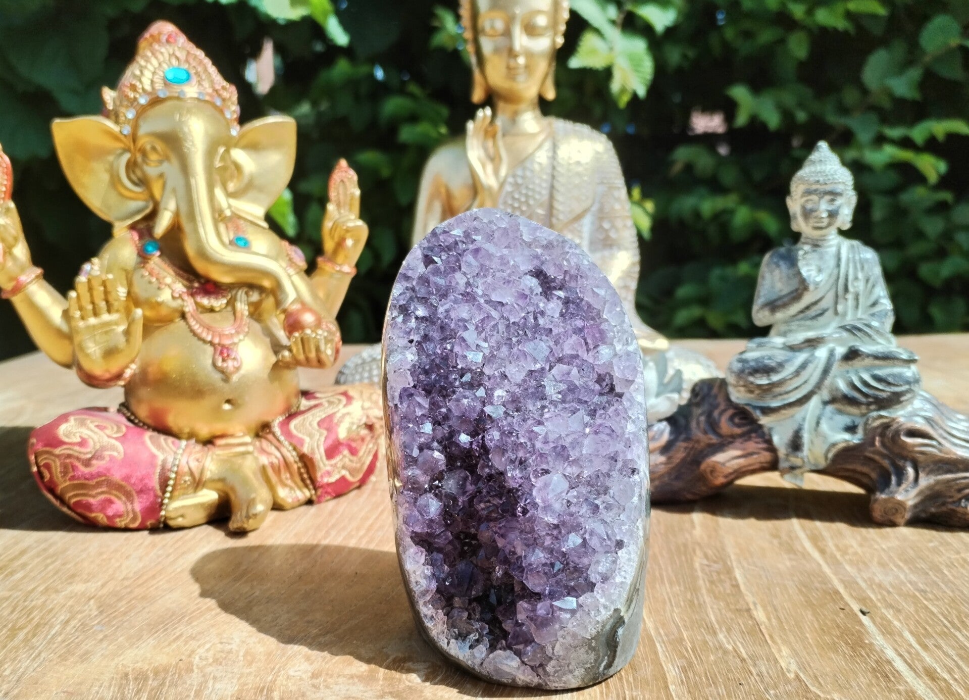 Géode Améthyste AA - bords poli - 691 grammes