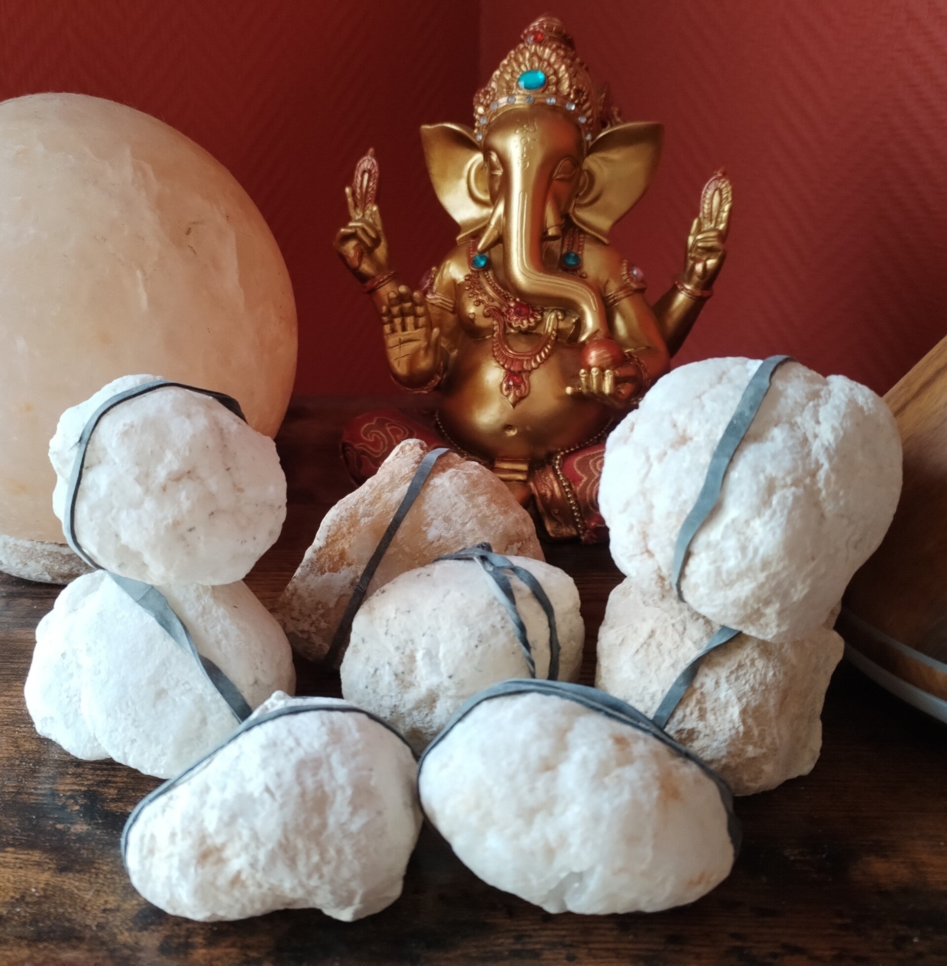 GÉODE Cristal de roche A 60 À 80MM