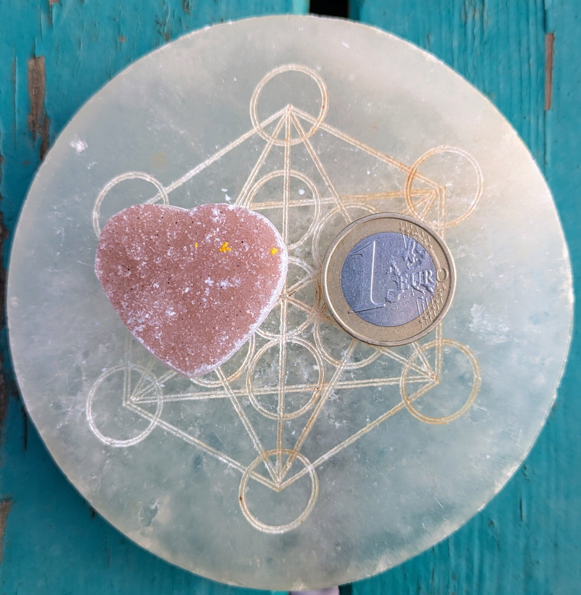 Galet Cœur en Améthyste Rainbow – Origine Uruguay – Qualité AA+