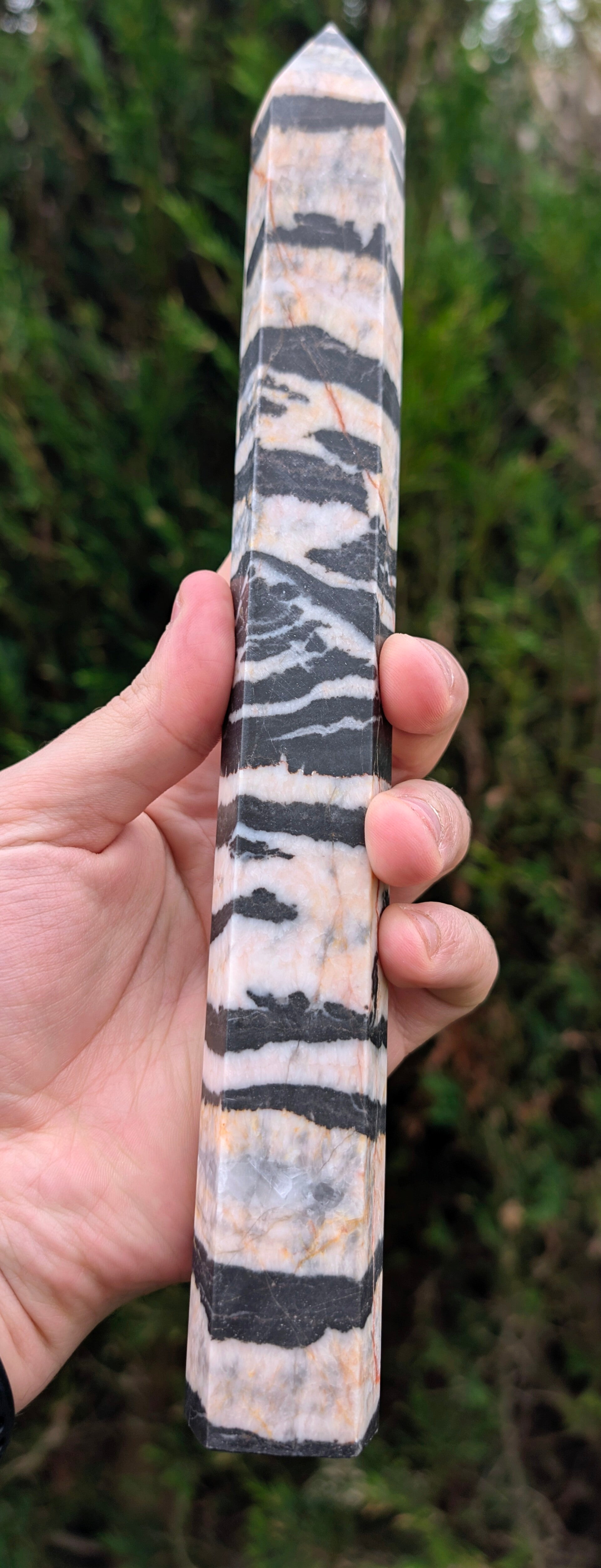 Tour en Jaspe Zèbre Naturelle - Obélisque de Collection (508 g)