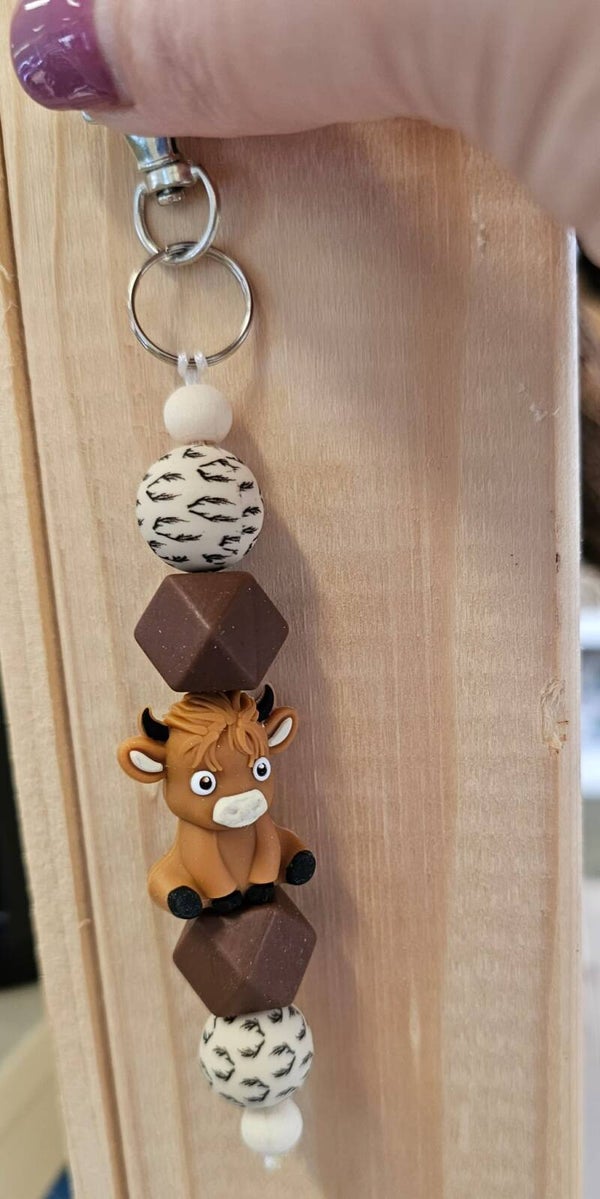 🐮 Sleutelhanger “Cute Highland Cow” – Handgemaakt & uniek