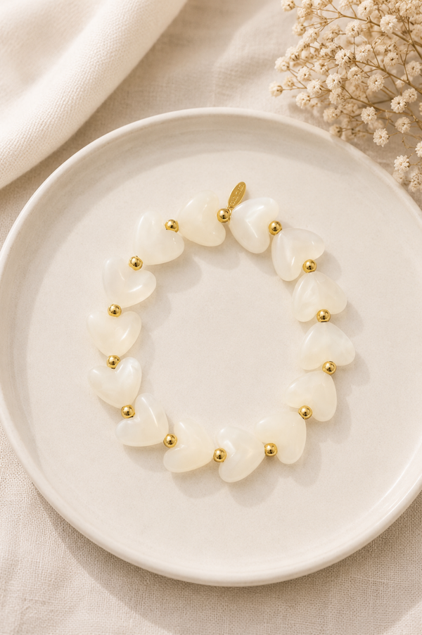 Witte Hartjes Armband met Stainless Steel Details