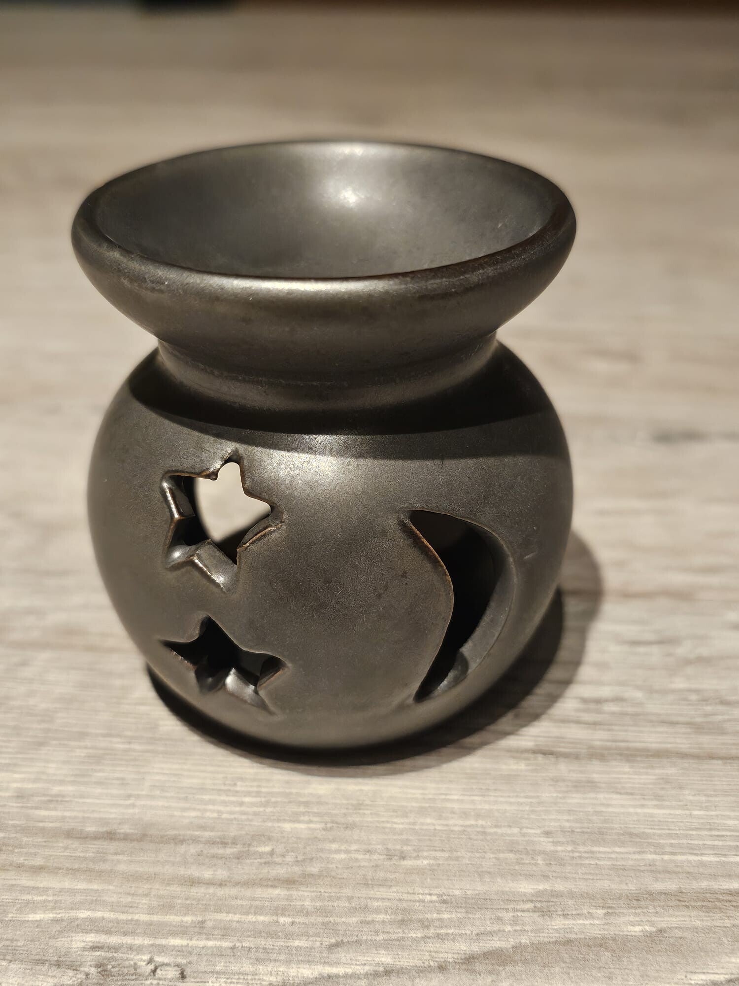 Aromabrander met Ster & Maan – Creëer een magische sfeer in huis