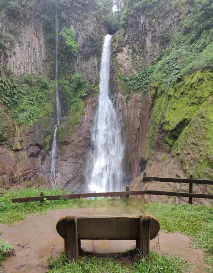 Catarata Del Toro Costa Rica