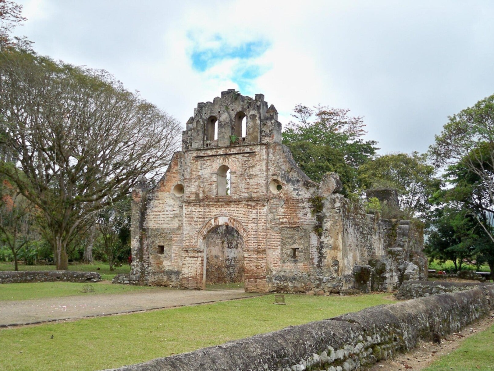 Ujarras Costa Rica