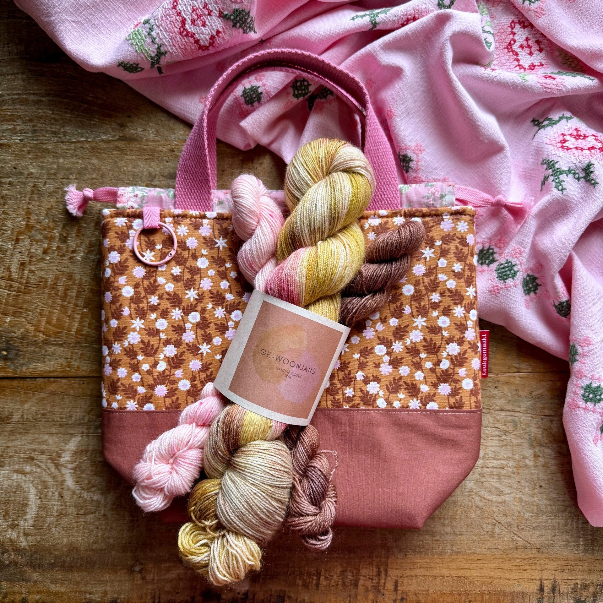 Gewoon Leuk Box Once upon a spring, SET van project bag + wol