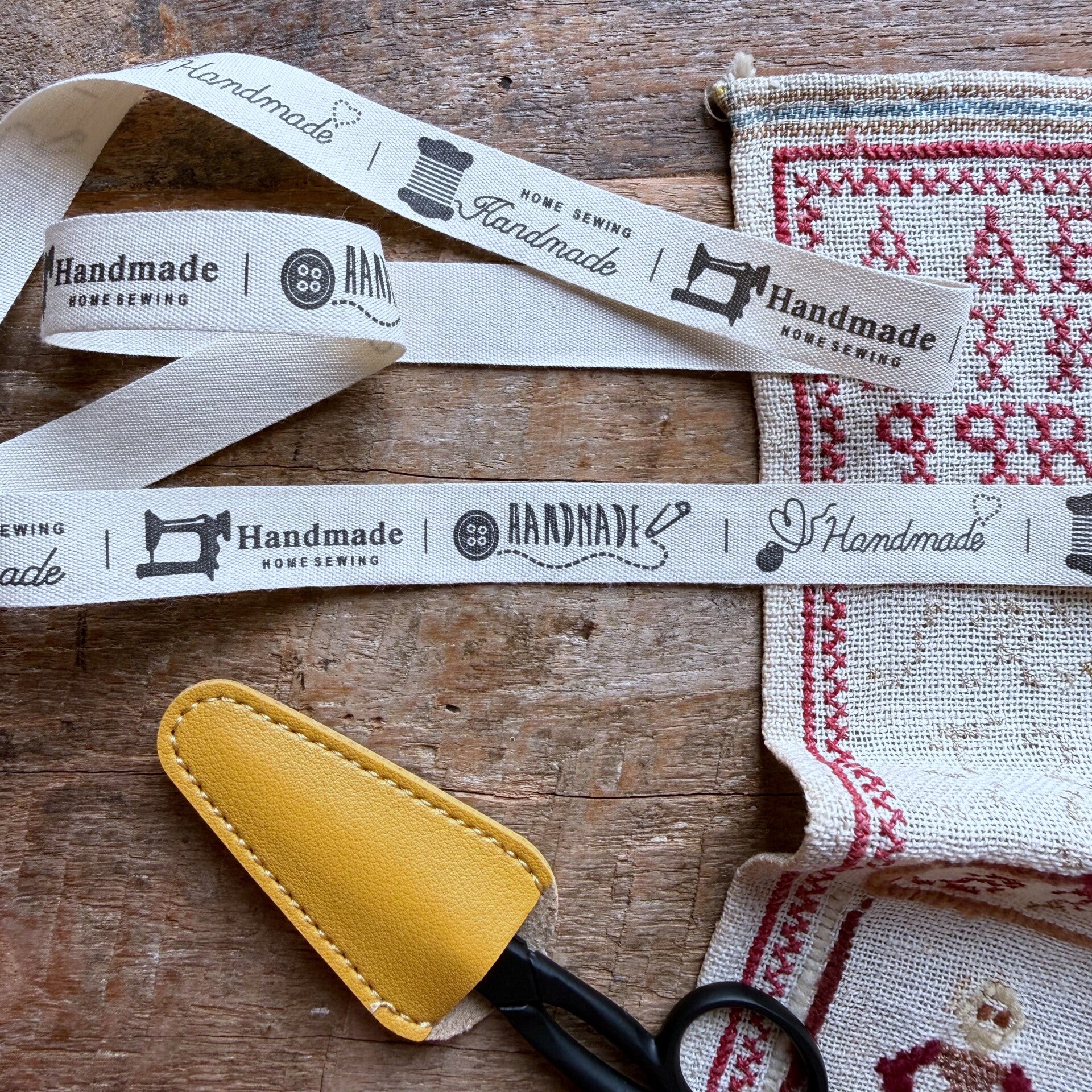 Handmade labelband – naaien (naturel, 15 mm)