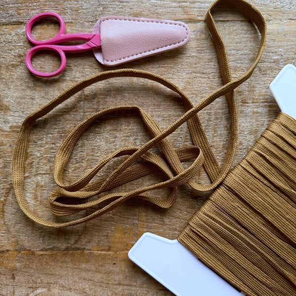 Karamelbruin veterband/ plat koord dubbeldik – 9 mm