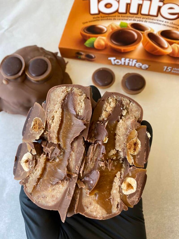 XL FLAT COOKIEBALL TOFFIFEE 130gram (special)past niet door brievenbus