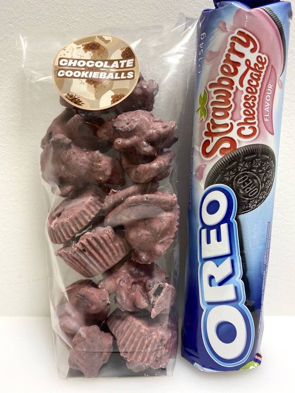 COOKIE ROTSJES STRAWBERRY OREO 200gram