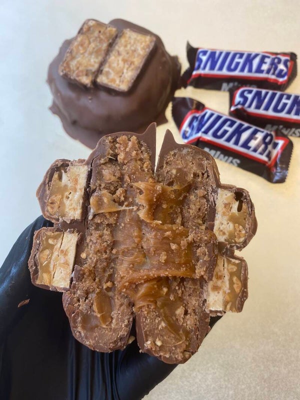 XL FLAT COOKIEBALL SNICKERS 130gram