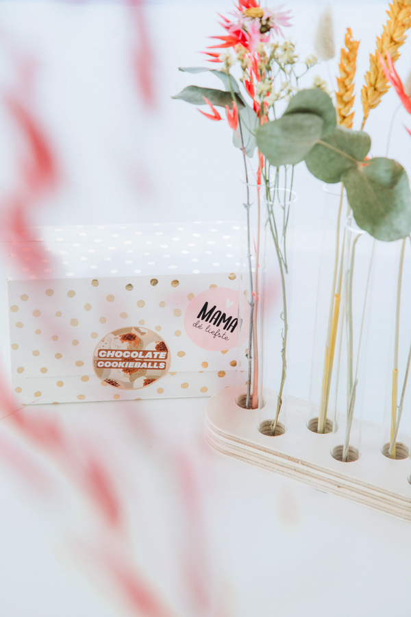 MOEDERDAG BOX DELUXE 5 stuks + KLEURIGE BLOEMEN SET VERZENDING donderdag 5 mei