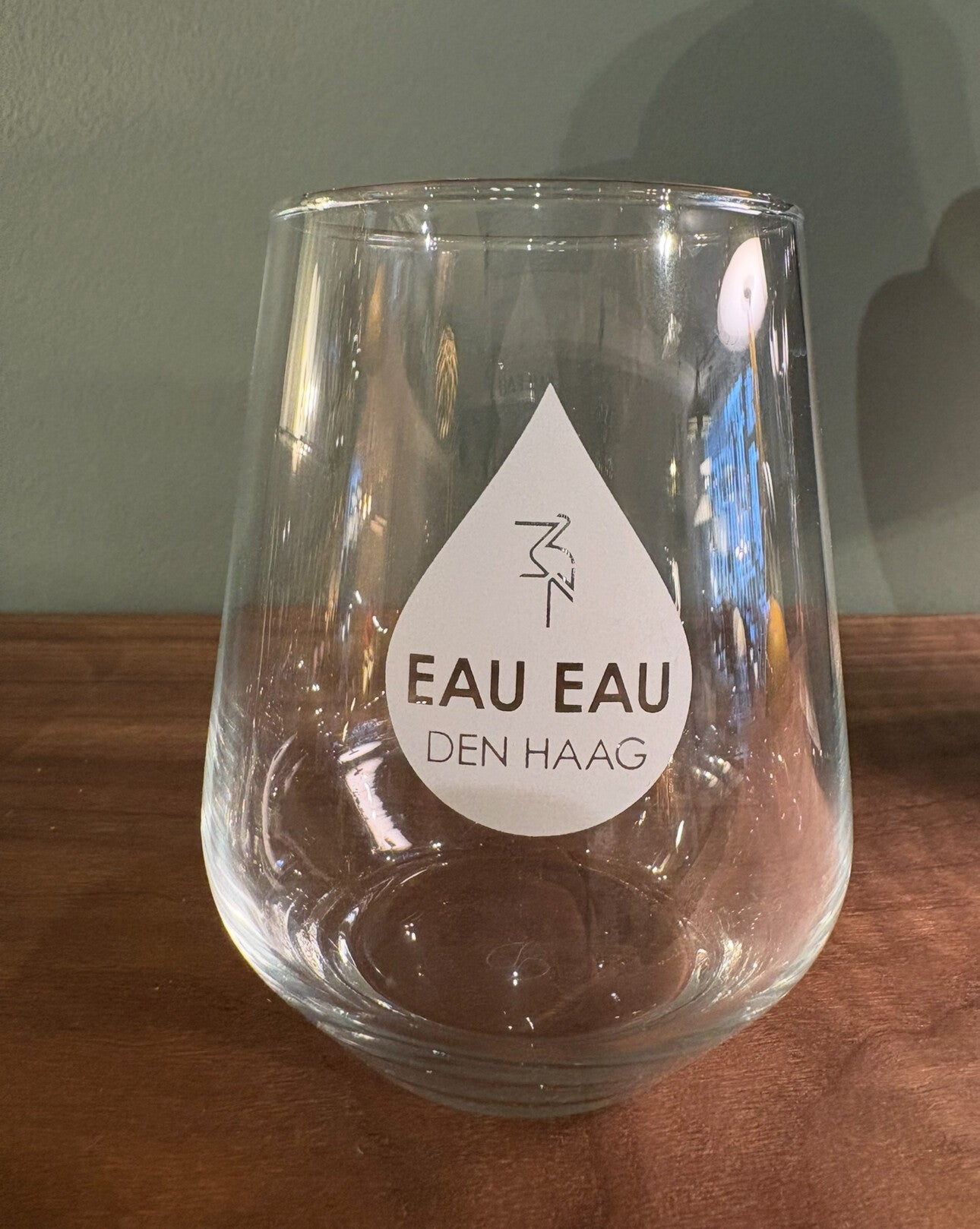 Eau Eau Den Haag glas hoog