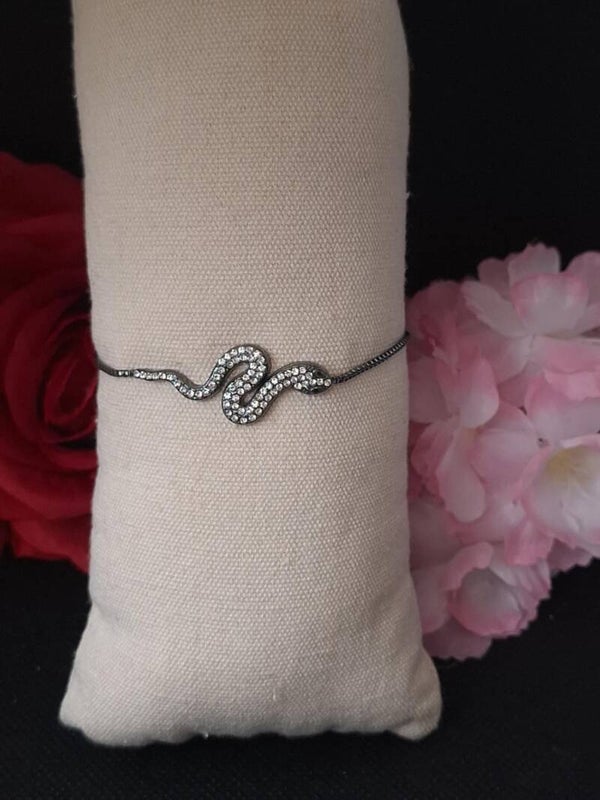 Bracelet  fantaisie réglable Réf: FB 226