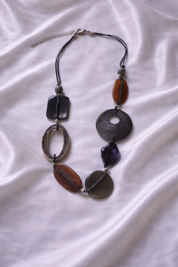 Collier fantaisie réglable  Réf: CF 111