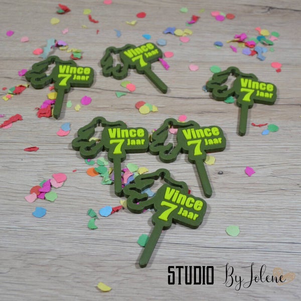24 Cupcake topper voetbal met naam & leeftijd