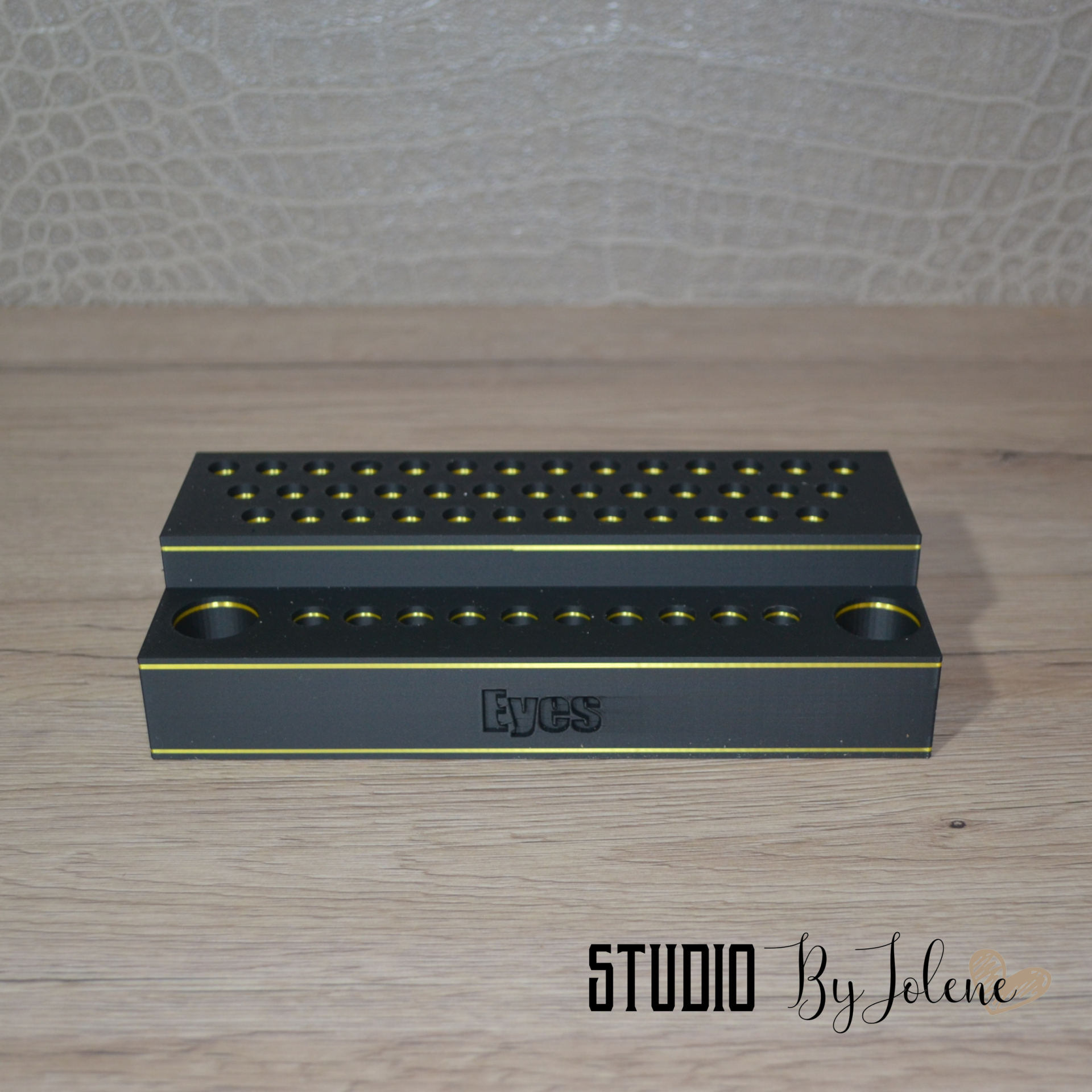 Make-up organizer pickup liners - mascara