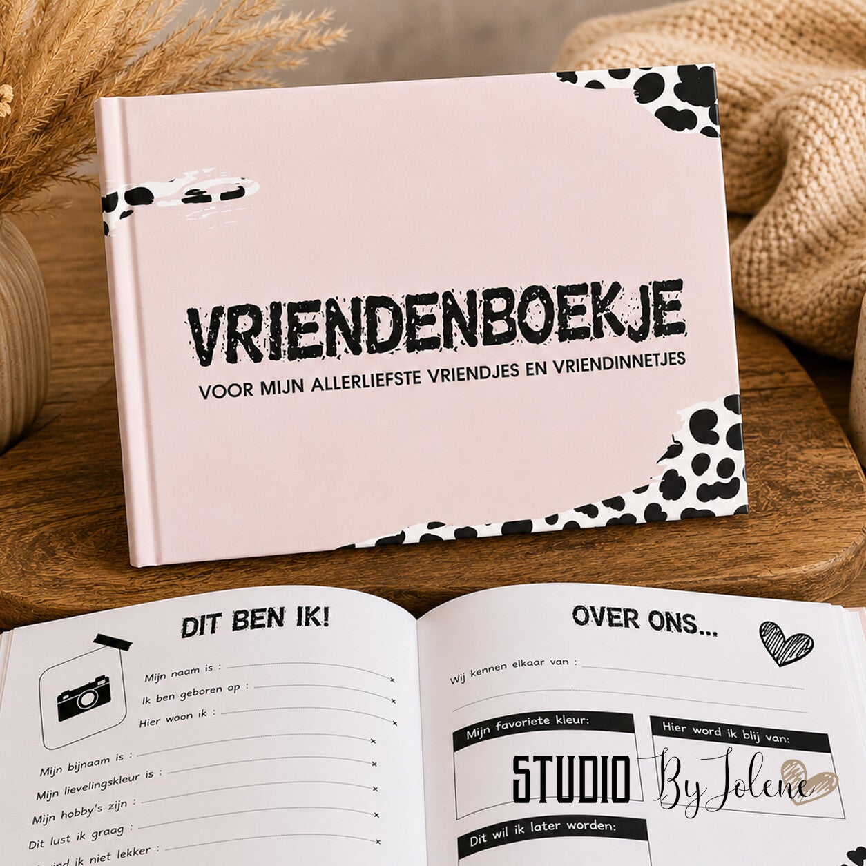 Vriendenboekje met naam leopard roze
