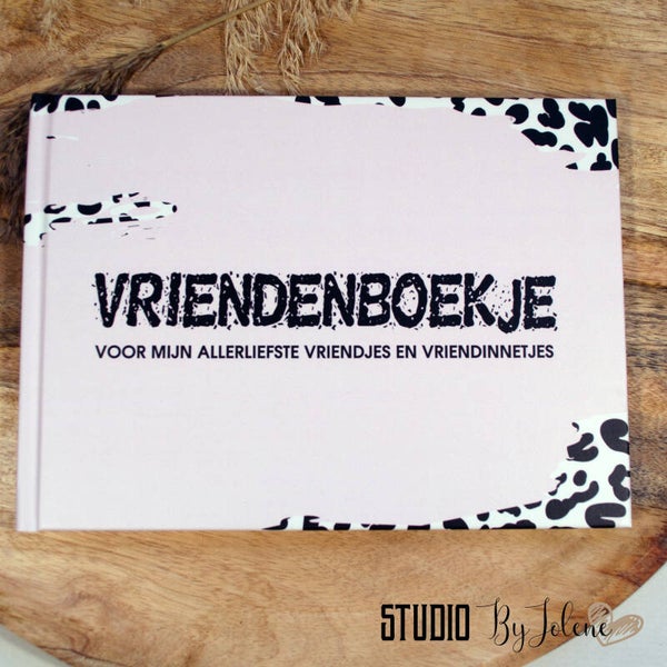 Vriendenboekje met naam leopard roze