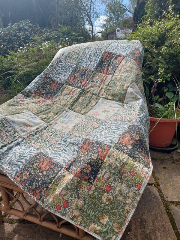 William Morris Green Patchwork Throw/Quilt/Blanket