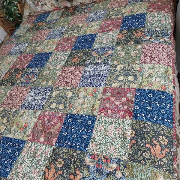 SALE William Morris Patchwork Quilt 8 Iconic Designs, Traditional Style Cotton Throw