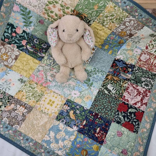 William Morris Baby Quilt, 26 William Morris Designs. 100% Cotton