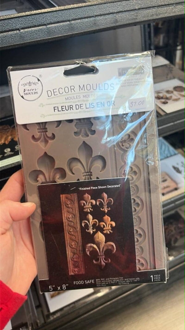 molds