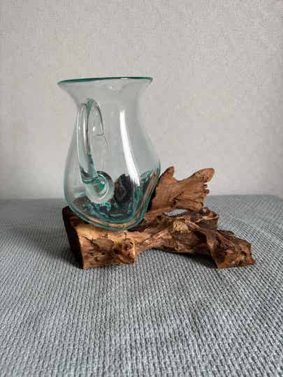 Gesmolten Glas op Houten Stronk - Water Kan