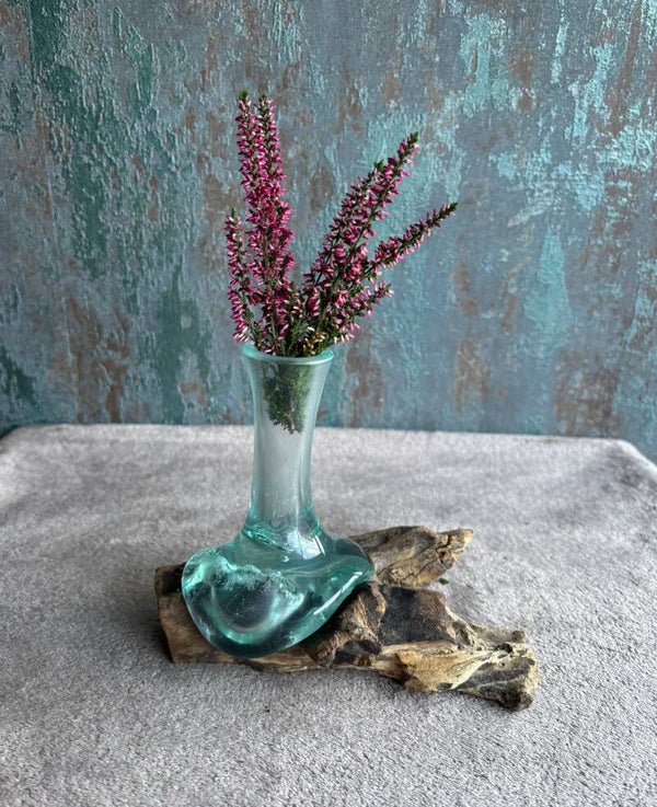 Gesmolten Glazen Kleine Bloemenvaas op Hout