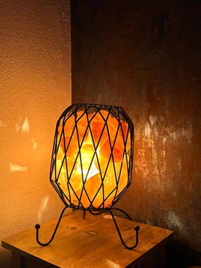 Zoutlamp - Industriele Korf - EU Kabel en Stekker -Lamp en Roze Himalaya Zout