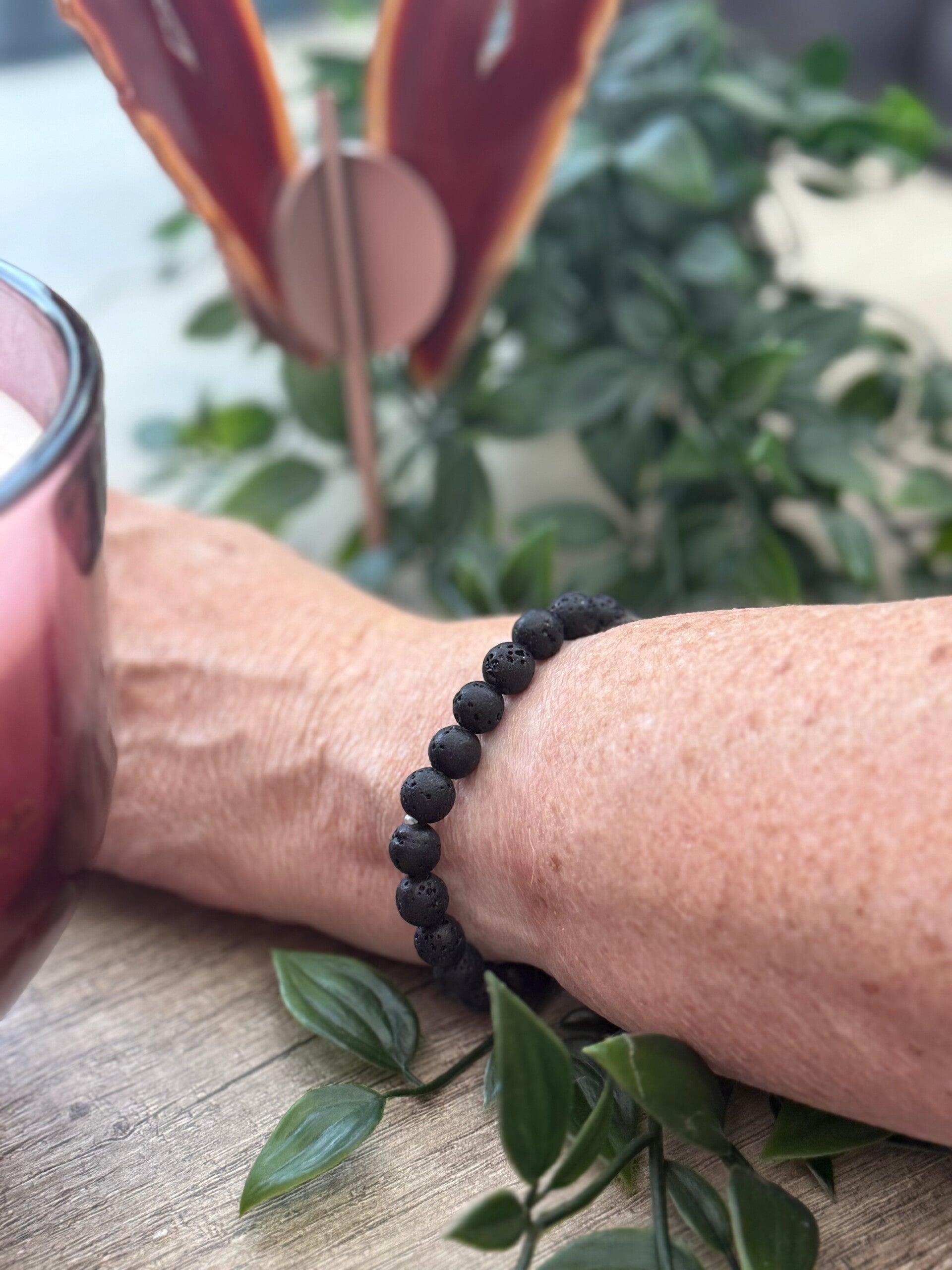 Lava steen 8mm armband