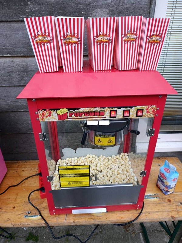 Popcorn machine